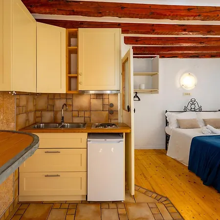 Luxe Centre Secret Gem * Split