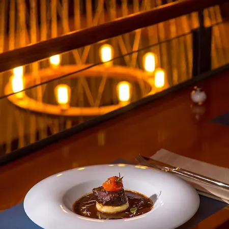 Luxe Centre Secret Gem Split