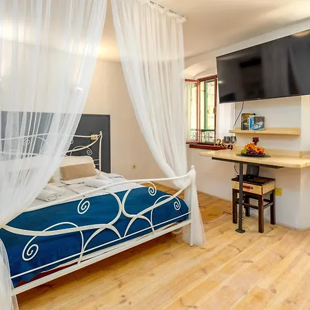 Luxe Centre Secret Gem Apartman