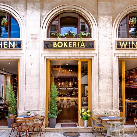 Luxe Centre Secret Gem Apartman *