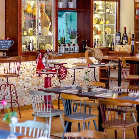 Luxe Centre Secret Gem Apartman