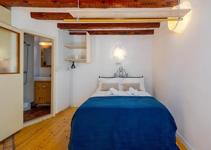 Luxe Centre Secret Gem